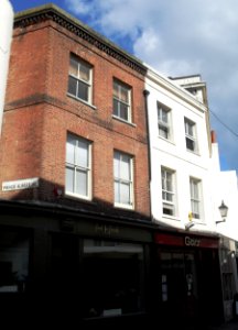 18_and_19_Prince_Albert_Street,_The_Lanes,_Brighton_(NHLE_Code_1380771)_(May_2010)