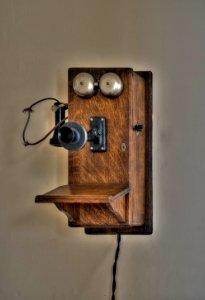 18_01_096_telephone