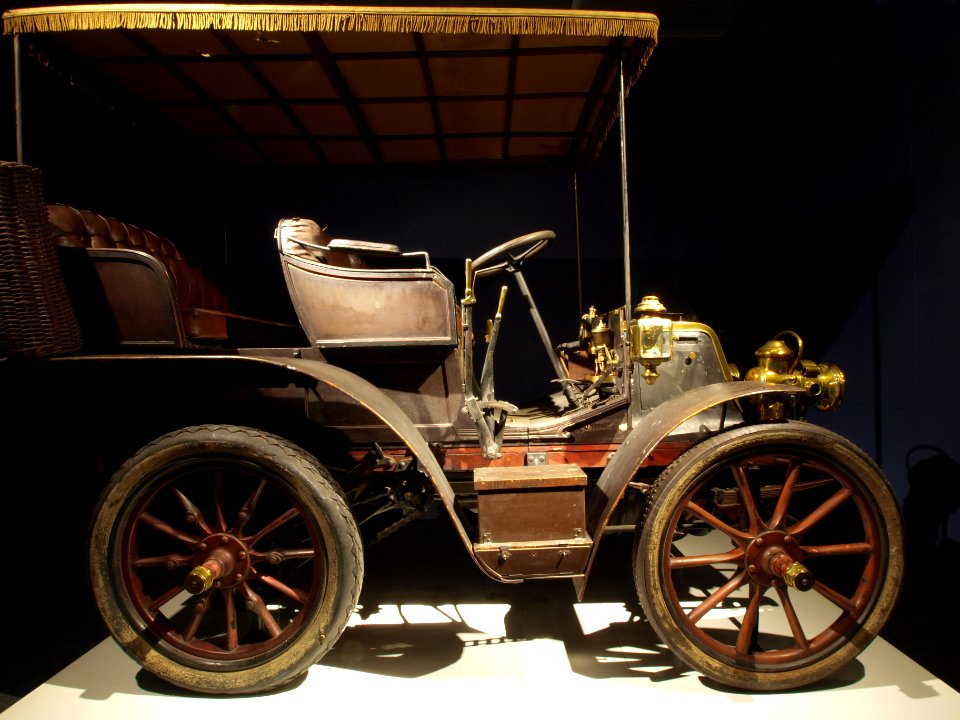 1899_Panhard_&_Levassor_6-HP_Type_A1_Double_Phaeton_with_Canopy