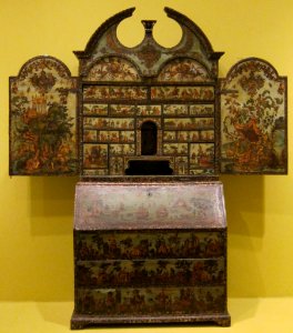 18th_century_secretary_from_Venice,_lacca_contrafatta,_HAA photo