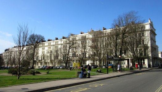 18–30_Palmeira_Square,_Hove_(NHLE_Code_1187581)_(April_2016)