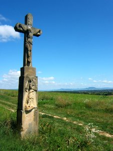 1813-as_kőkereszt_a_kéthelyi_szőlőhegyen