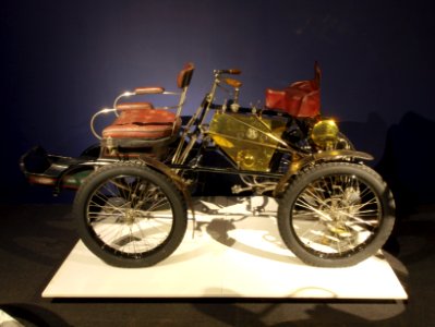 1900_De_Dion-Bouton_Quadricycle