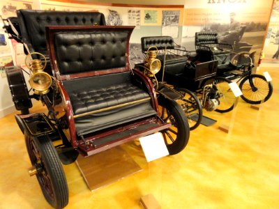 1904_Knox_Touraine_-_Lyman_&_Merrie_Wood_Museum_of_Springfield_History_-_DSC04156
