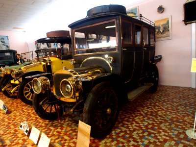 1904_Leon_Bollee_20cv_at_the_Musée_Automobile_de_Vendée_pic4