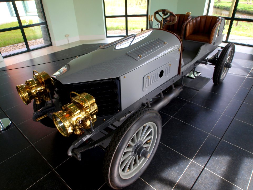 1903_Spyker_60HP_Four_Wheel_Drive_Racing_Car
