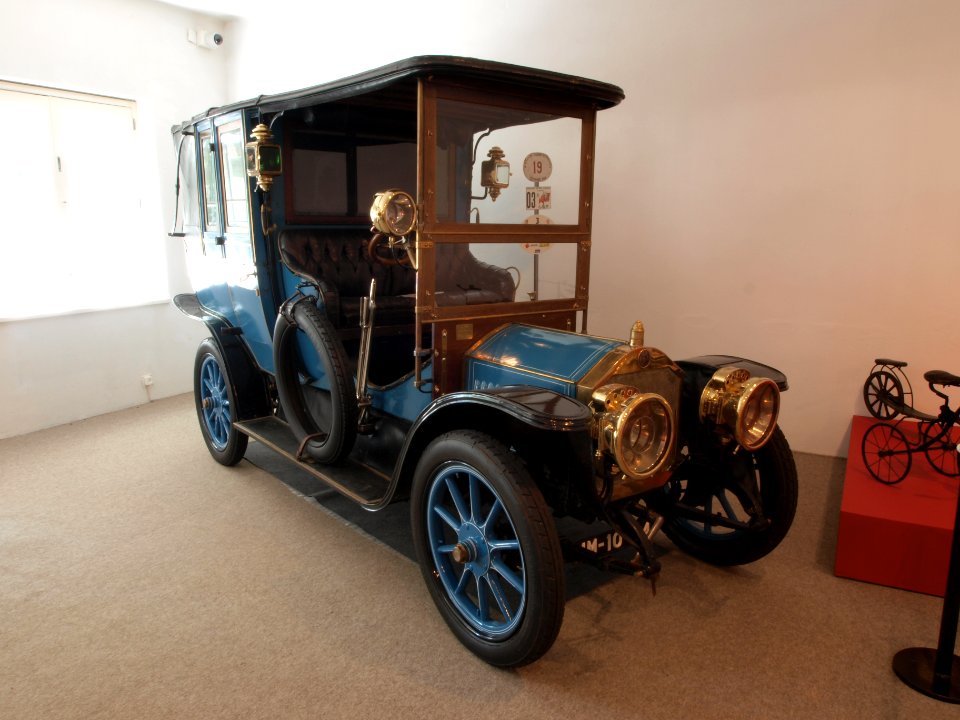 1910_Benz_15slash20hp,_2410cc,_65kmh_p1