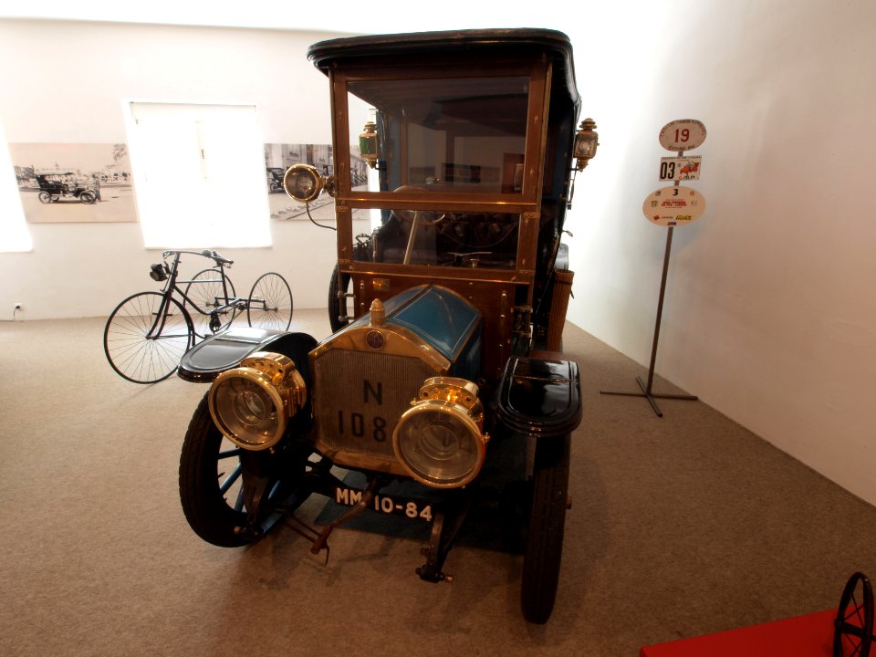 1910_Benz_15slash20hp,_2410cc,_65kmh_p3