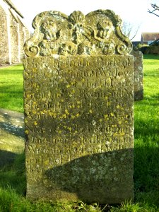 18th_century_headstone,_New_Romney_3
