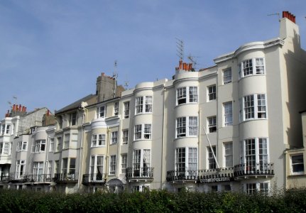 18–24_New_Steine,_Brighton_(NHLE_Code_1380589)_(September_2010)