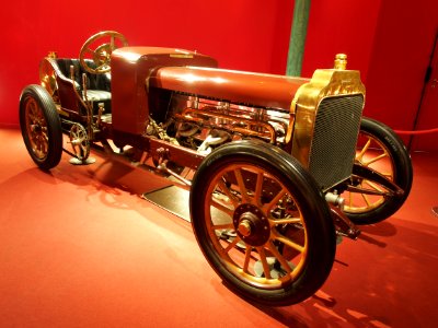 1904_Dufaux,_8_cylinder,_90hp,_12761cm3,_140kmh,_pic4