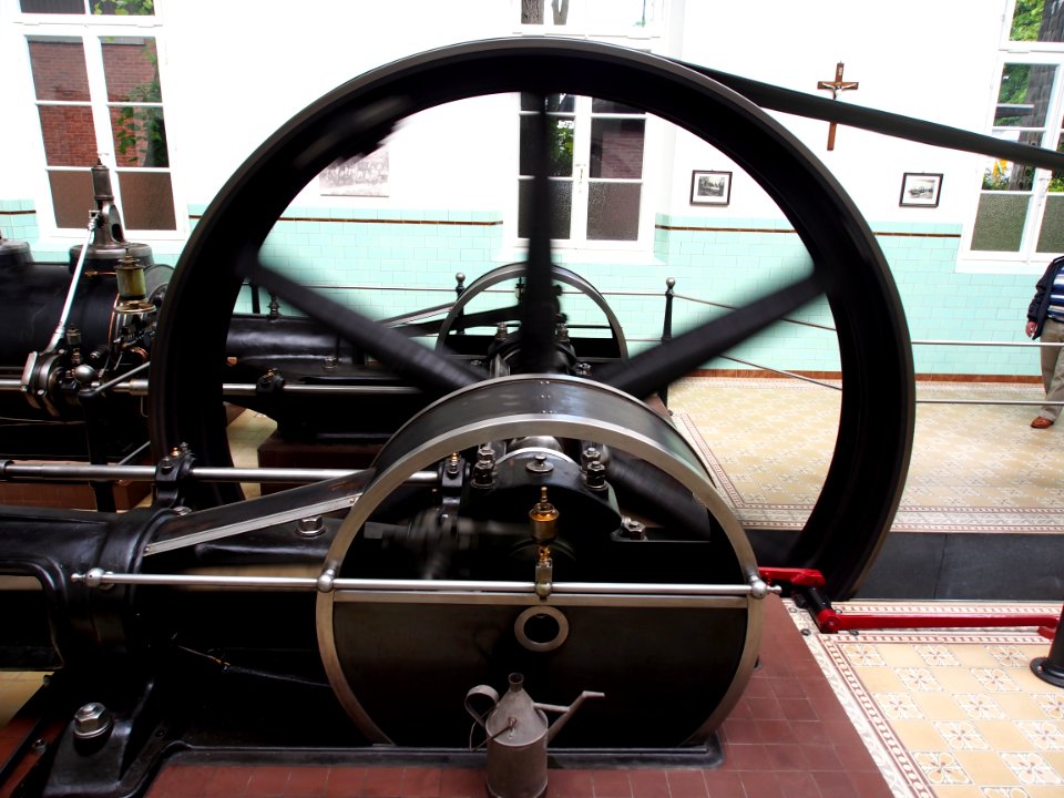 1909_Hannoversche_Maschinenbau_AG_steam_engine_at_the_Religiueze_Stoommachine_Ketelhuis_Steyl_pic6