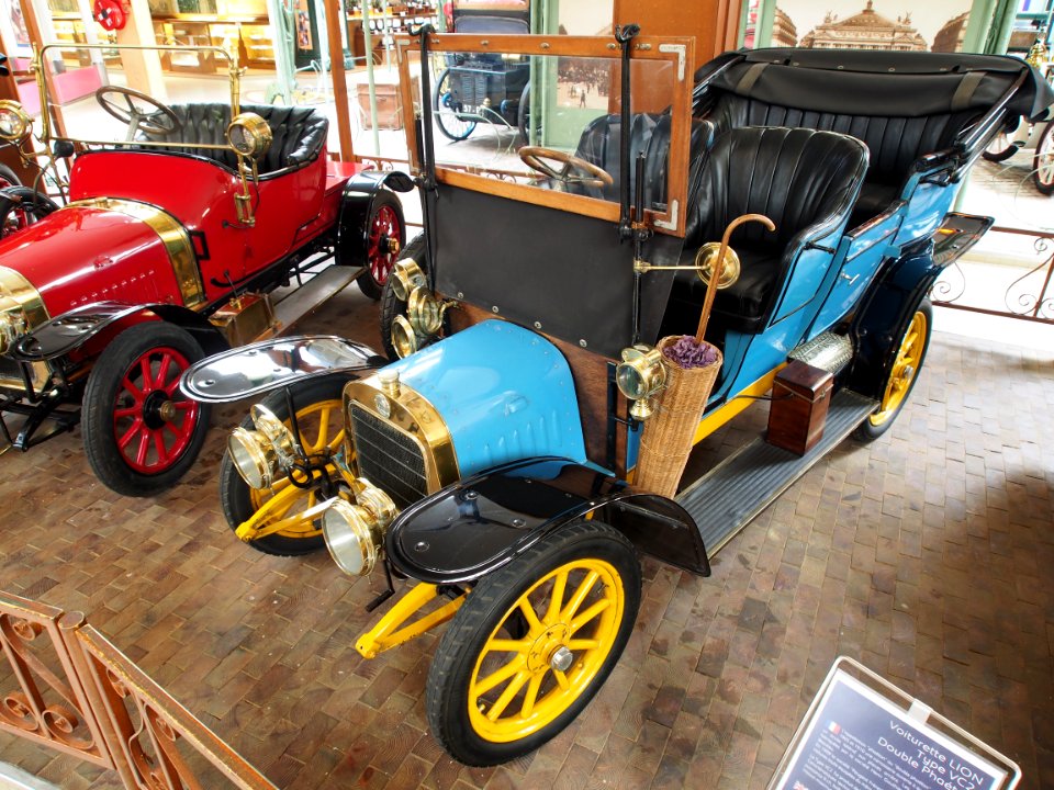 1909_Voiturette_Lion_VC2_Double_phaeton
