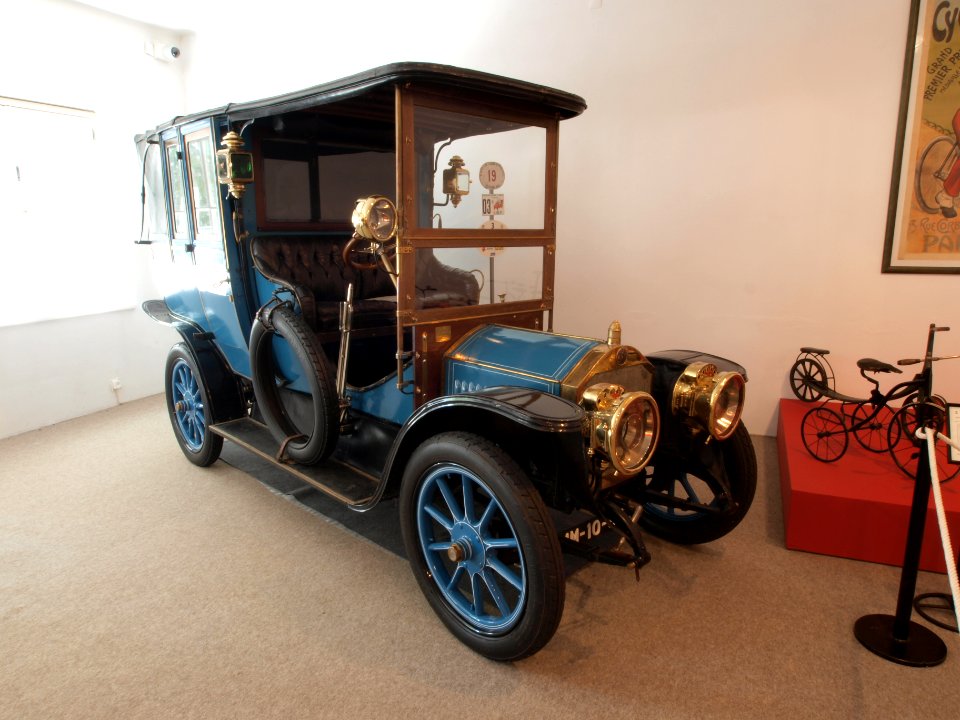 1910_Benz_15slash20hp,_2410cc,_65kmh_p2