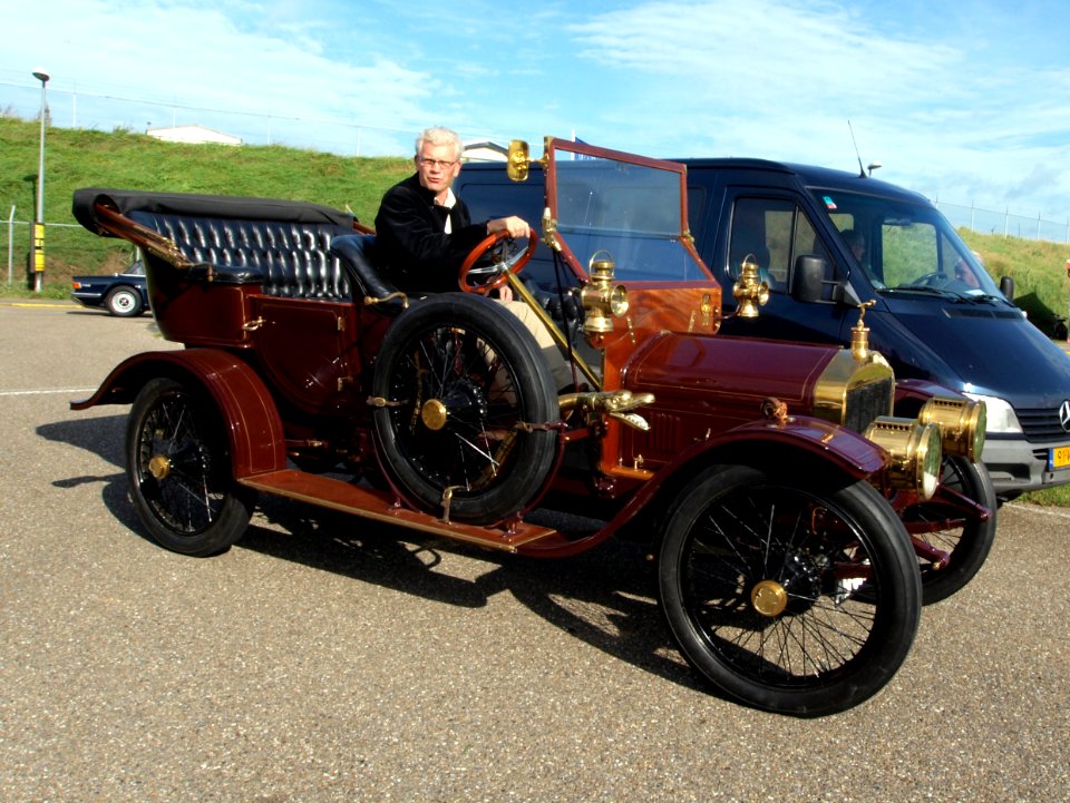 1910_Straker-Squire_pic1