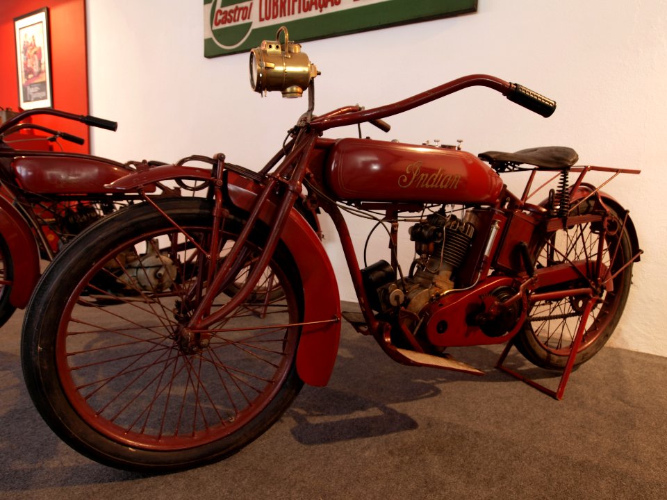 1911_Indian_5hp,_600cc,_90kmh_p2