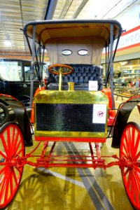 1904_Schacht_Auto-Runabout_-_Automobile_Driving_Museum_-_El_Segundo,_CA_-_DSC01752