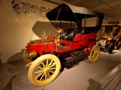 1906_Stanley_20-HP_Model_F_Touring_Car
