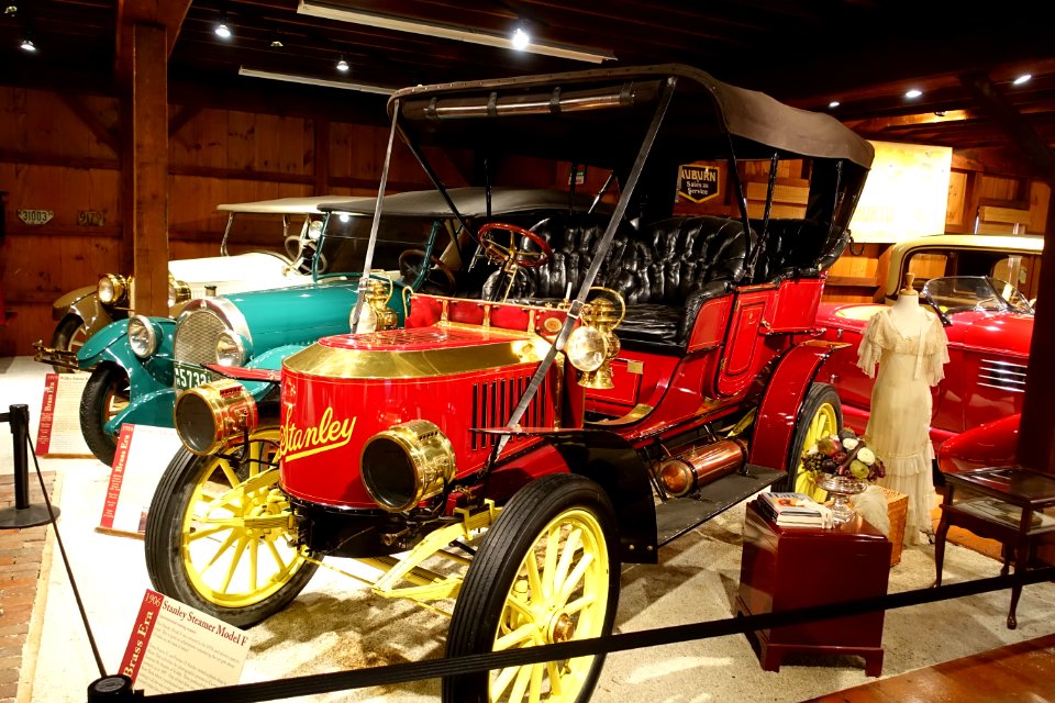 1906_Stanley_Steamer_Model_F_-_Collings_Foundation_-_Massachusetts_-_DSC07151