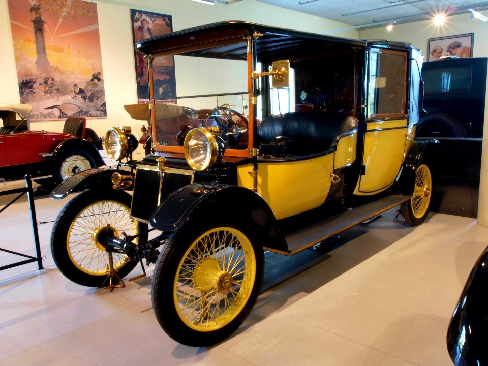 1910_Lanchester_28-HP_Landaulette_p4
