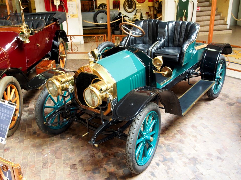 1910_Peugeot_Type_125_Runabout_photo_2