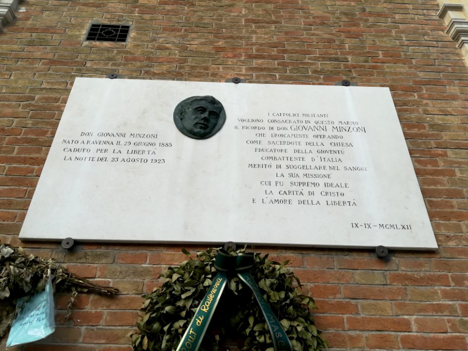 2017_-_Memorial_in_Ravenna_05