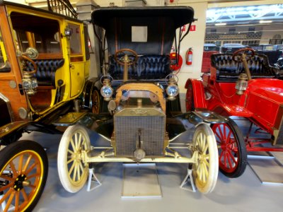 1908_ford_S_Runabout_pic1