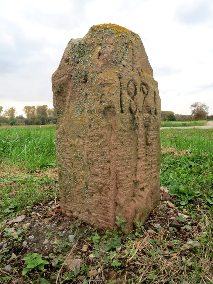 20161026Grenzstein_Altlussheim2