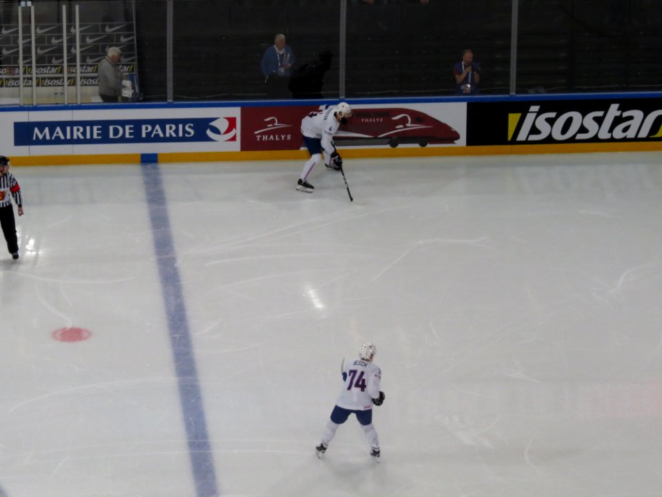 2017_IIHF_World_Championship_-_FRA_vs_SUI_-_20