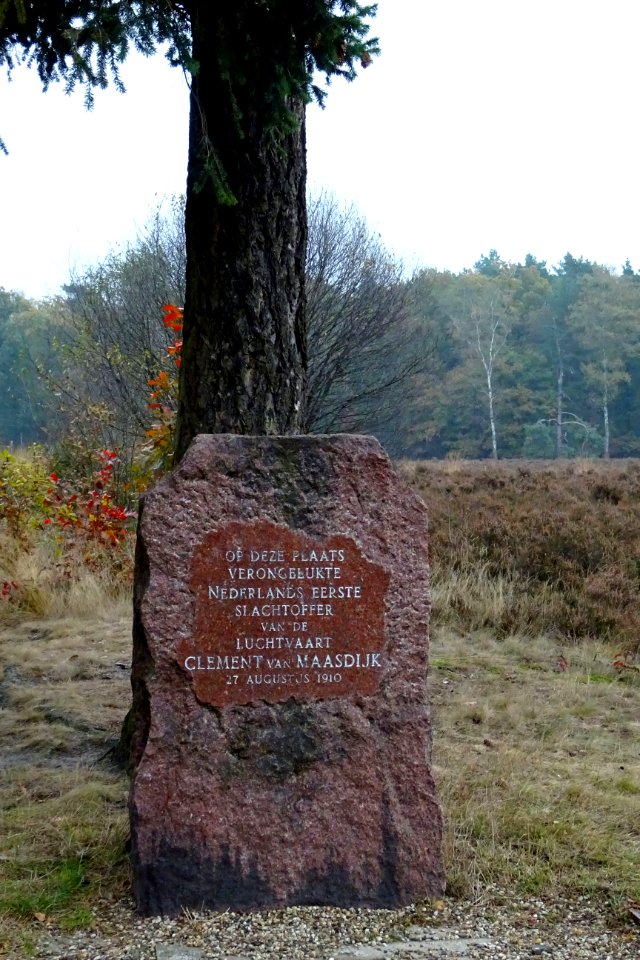 20161026_monument_voor_Clement_van_Maasdijk_Schaarsbergen