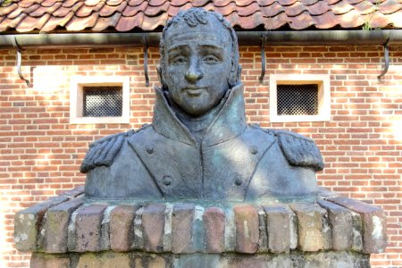 20160726_Buste_Lodewijk_Napoleon2_Echoput_Hoog_Soeren