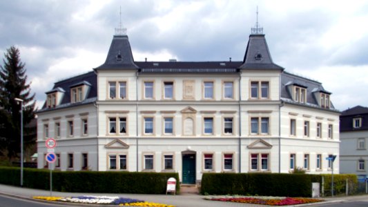 2017_Hainsberg_Historisches_Gebäude_von_1893_-_durch_gewo_saniert_2008
