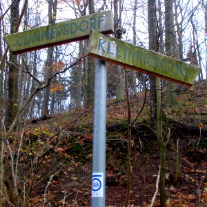 2017_Kleinnaundorf_Cunnersdorfer_Straße_Wanderwegweiser_2