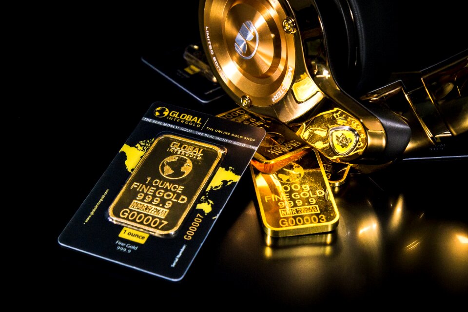 Cash finance currency