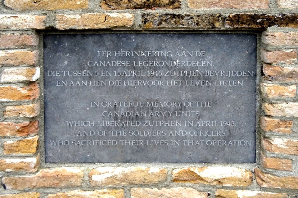 20160917_Gideonsbeeld_Oorlogsmonument-(detail2)_Zutphen