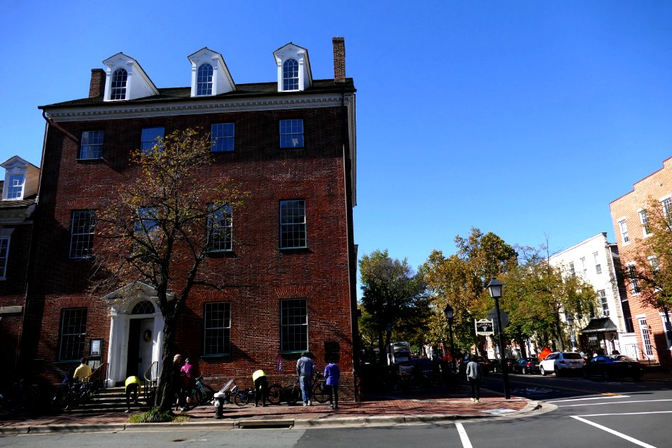 2017.10.27.115236_Gadsby's_Tavern_N_Royal_Street_x_Cameron_Street_Alexandria_Virginia_USA