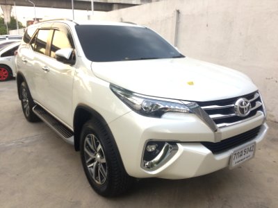 2017-2018_Toyota_Fortuner_(AN160)_2.4_V_SUV_(22-03-2018)_02