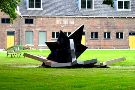 20160923_Sculptuur1_Hoofdweg_bij_PI_Veenhuizen