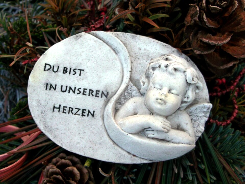 Cemetery figure mourning