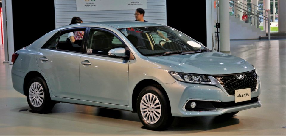 2017_Toyota_Allion