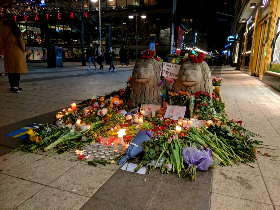 2017_Stockholm_attack_-_2017-04-08_picture_05