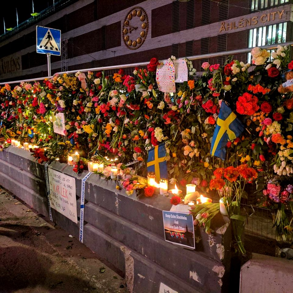 2017_Stockholm_attack_-_2017-04-08_picture_09