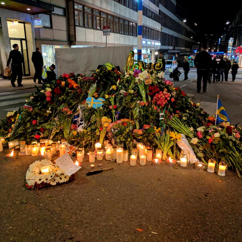 2017_Stockholm_attack_-_2017-04-08_picture_08