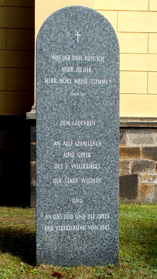 2017_Wilthen_Kirche_Denkmal_Gefallene_2._Weltkrieg