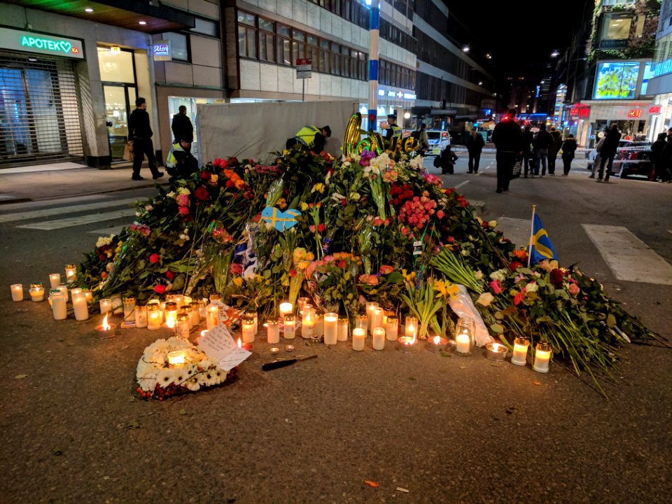 2017_Stockholm_attack_-_2017-04-08_picture_06