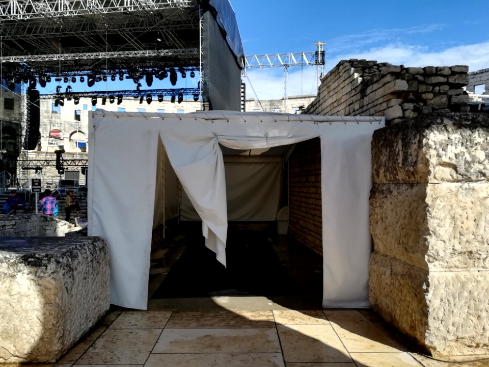 2017_Amphitheatre_(Pula),_interior_24