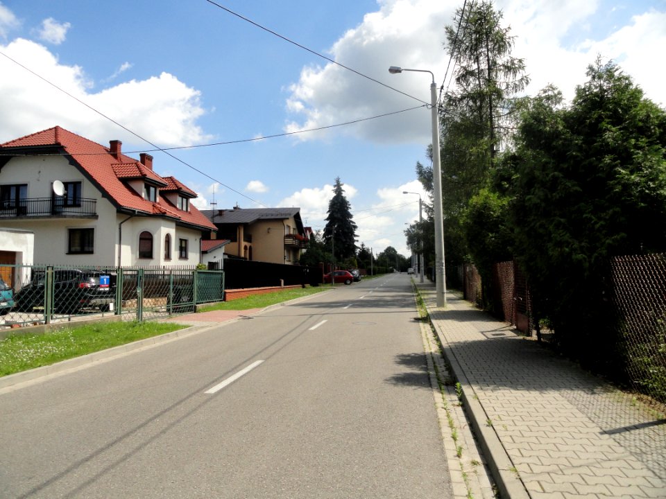 2017_Warszawa-Wesoła_ulica_Sikorskiego