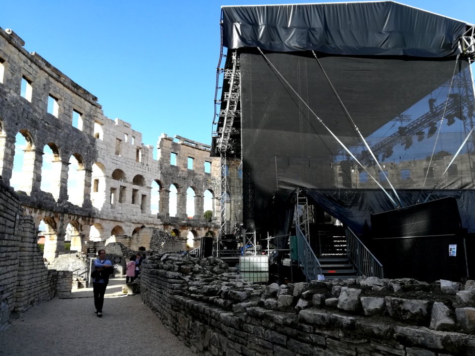 2017_Amphitheatre_(Pula),_interior_05