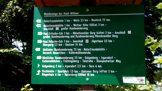 2017_Wilthen_Wanderwegweiser_Bahnhofstraße_-_Weifaer_Straße