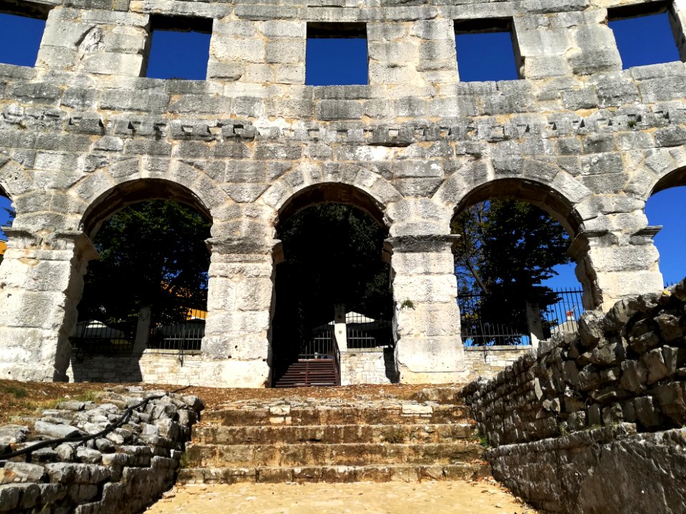 2017_Amphitheatre_(Pula),_interior_58